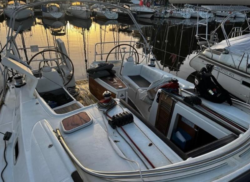 Voilier Beneteau Oceanis 40 2009 exterieur 11