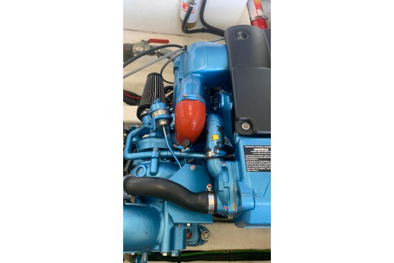 Bateau moteur Rhea Rhea 28 2013 exterieur 6