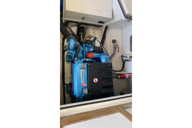 Bateau moteur Rhea Rhea 28 2013 exterieur 7
