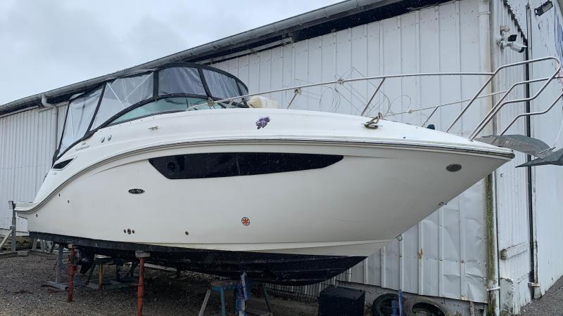 Bateau moteur Sea Ray Sundancer 265 2013 exterieur 12