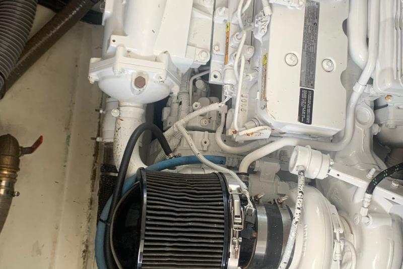 Bateau moteur Beneteau Swift Trawler 34 2014 exterieur 17