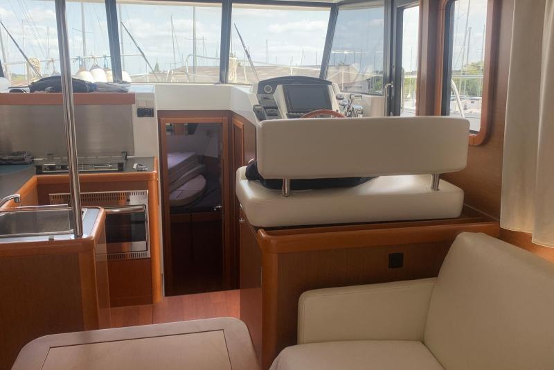 Bateau moteur Beneteau Swift Trawler 34 2014 exterieur 12
