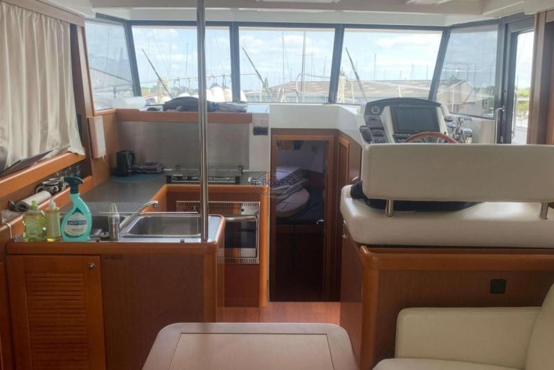 Bateau moteur Beneteau Swift Trawler 34 2014 exterieur 5