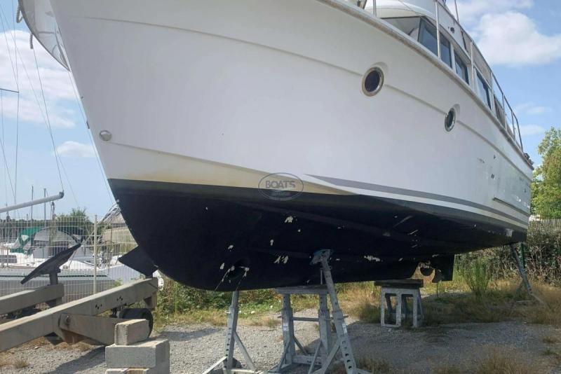 Bateau moteur Beneteau Swift Trawler 34 2014 exterieur 9