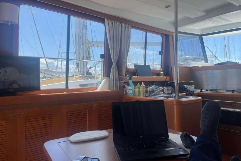 Bateau moteur Beneteau Swift Trawler 34 2014 exterieur 11