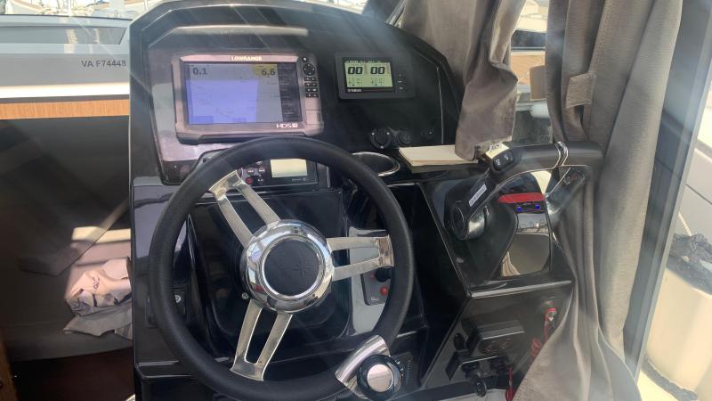 Bateau moteur Jeanneau Merry Fisher 895 2018 exterieur 17