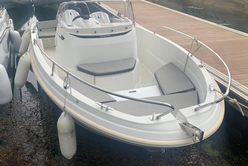 Bateau moteur Jeanneau Cap Camarat 5.5 CC 2019 exterieur 2