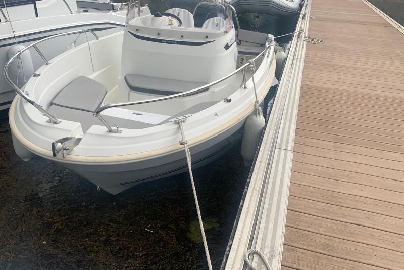 Bateau moteur Jeanneau Cap Camarat 5.5 CC 2019 exterieur 3