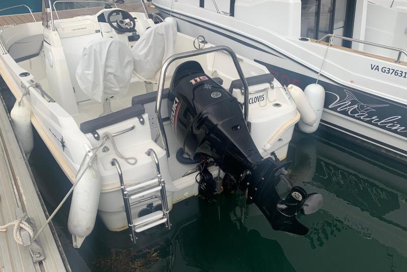 Bateau moteur Jeanneau Cap Camarat 5.5 CC 2019 exterieur 7