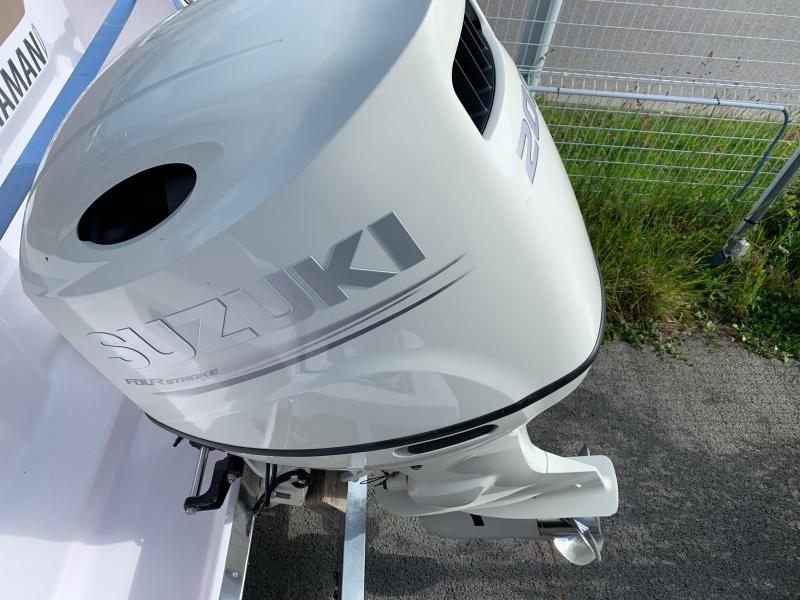 Bateau moteur Ranieri NEXT 220 SH 2019 exterieur 5