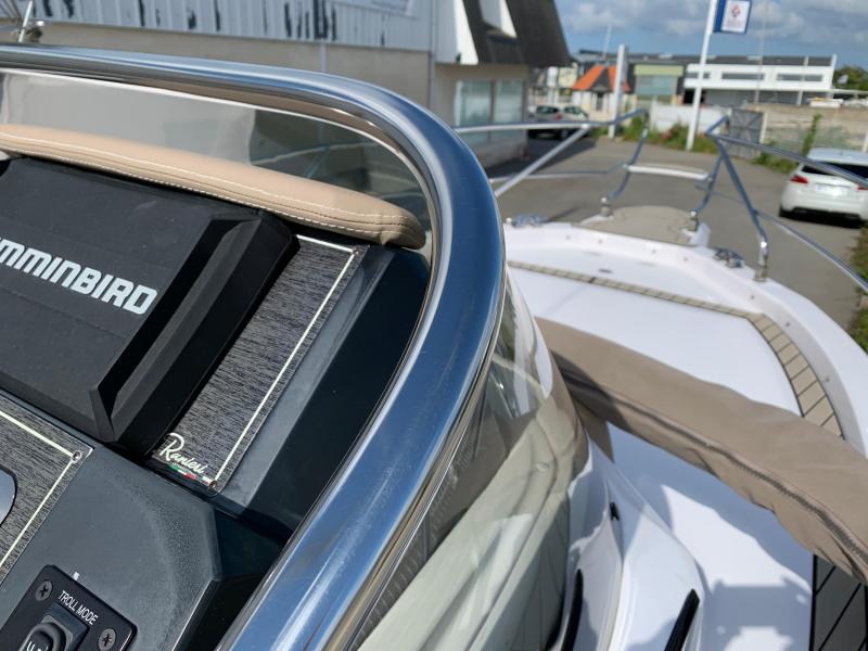 Bateau moteur Ranieri NEXT 220 SH 2019 exterieur 12