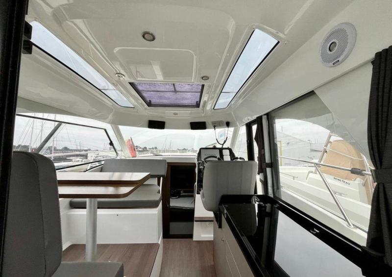 Bateau moteur Beneteau Antares 9 2021 exterieur 9