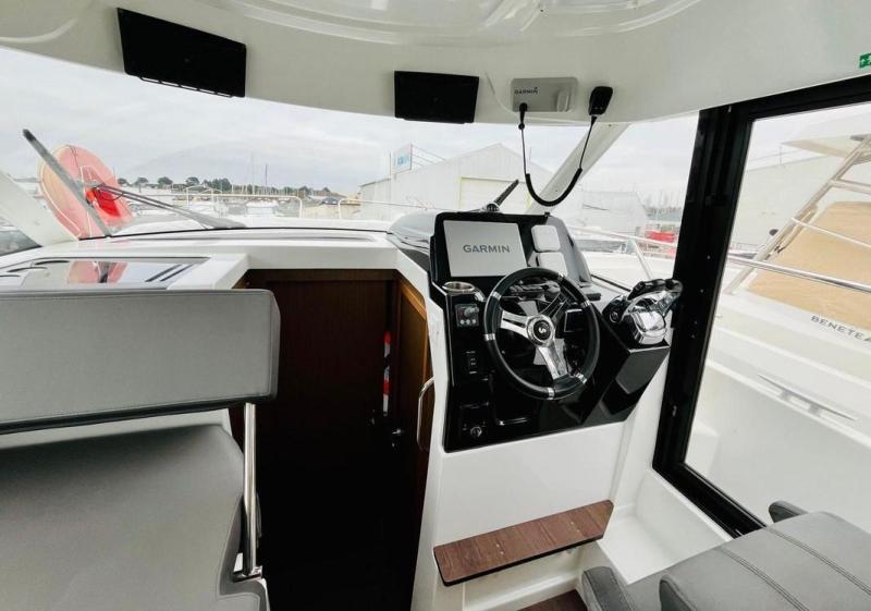 Bateau moteur Beneteau Antares 9 2021 exterieur 16