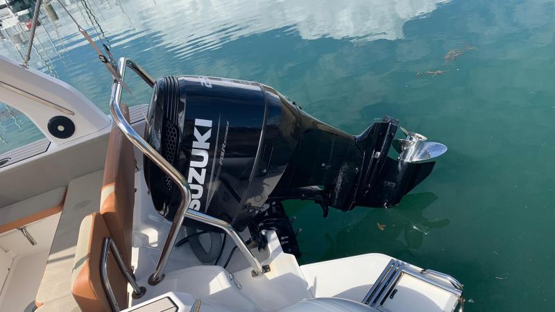 Bateau moteur Zodiac Medline 7.5 2022 exterieur 6