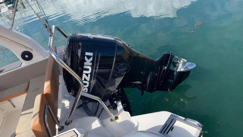 Bateau moteur Zodiac MEDLINE 750 2022 exterieur 6