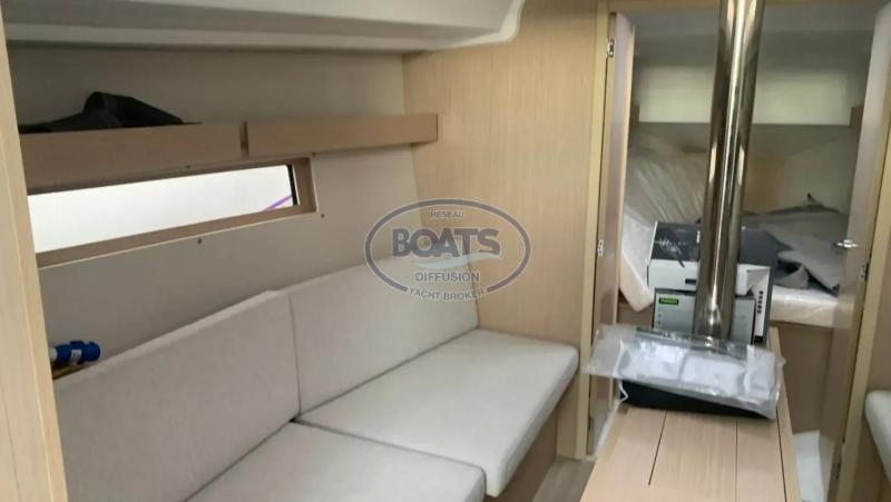 Voilier Beneteau Oceanis 34.1 2023 exterieur 4