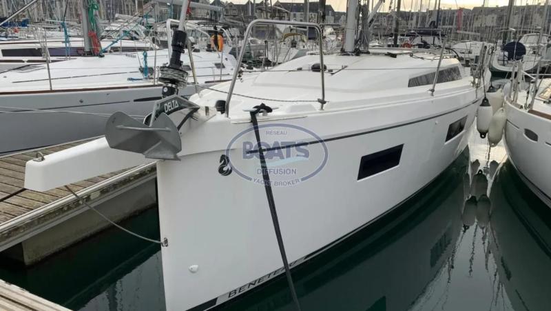 Voilier Beneteau Oceanis 34.1 2023 exterieur 6