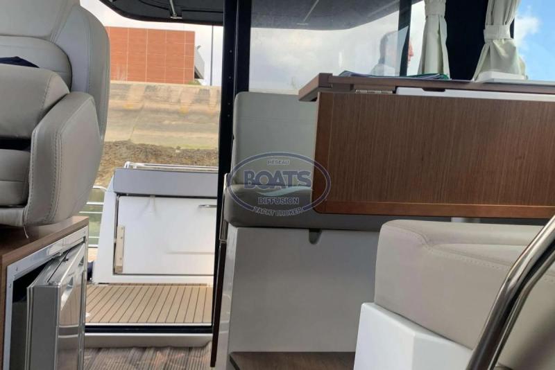 Bateau moteur Jeanneau Merry Fisher 895 Sport 2023 exterieur 13