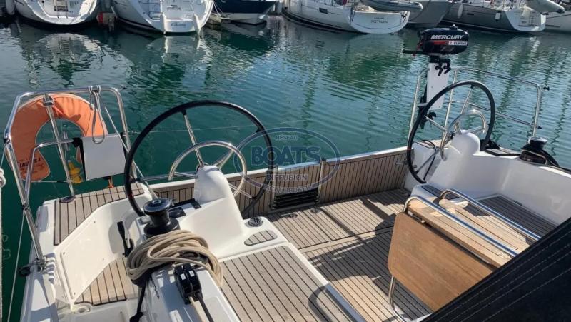 Voilier Jeanneau Sun Odyssey 380 2023 exterieur 2
