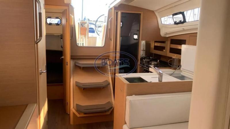 Voilier Jeanneau Sun Odyssey 380 2023 exterieur 5