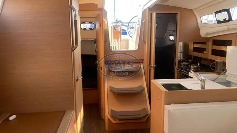 Voilier Jeanneau Sun Odyssey 380 2023 exterieur 6