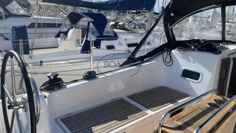 Voilier Jeanneau Sun Odyssey 380 2023 exterieur 8