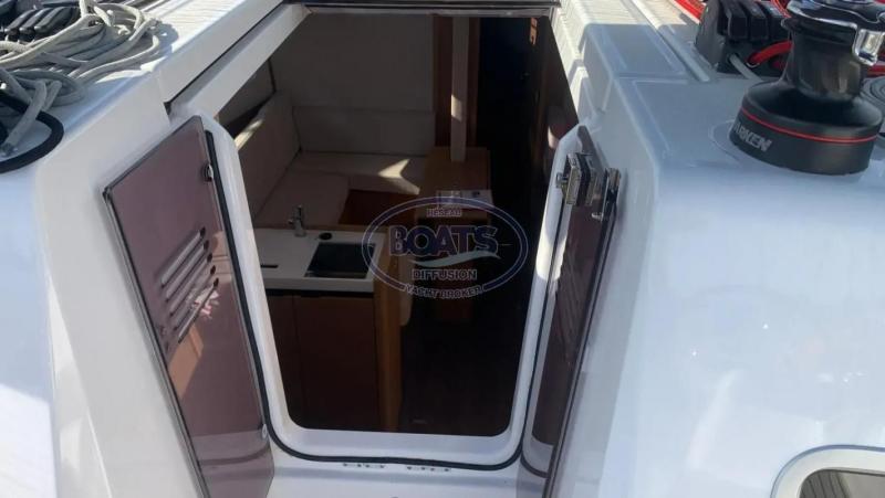 Voilier Jeanneau Sun Odyssey 380 2023 exterieur 9
