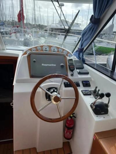 Bateau moteur Beneteau Antares 9.80 2008 exterieur 4