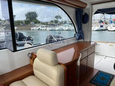 Bateau moteur Beneteau Antares 9.80 2008 exterieur 15