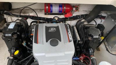 Bateau moteur Sea Ray Sundancer 265 2013 exterieur 43