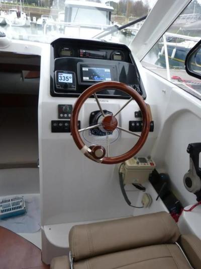 Bateau moteur Jeanneau Merry Fisher 755 2015 exterieur 3