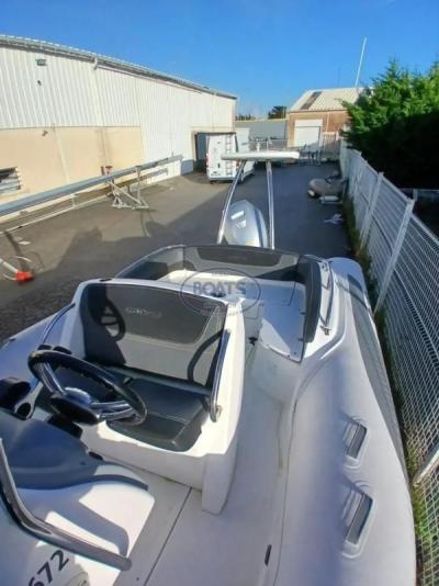 Bateau moteur Grand Golden Line G650 2020 exterieur 5