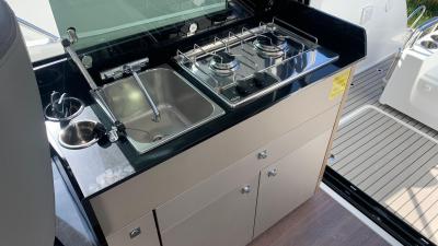 Bateau moteur Beneteau Antares 9 2021 exterieur 13