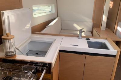 Voilier Jeanneau Sun Odyssey 380 2023 exterieur 16